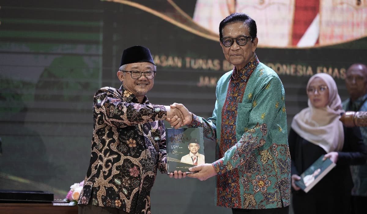 Sri Sultan Hamengku Buwono X menilai keteladanan HB IX masih relevan bagi generasi muda. Pesan itu disampaikan saat peluncuran buku Tahta, Darma, dan Karsa. (dok. Kawedanan Tandha Yekti)