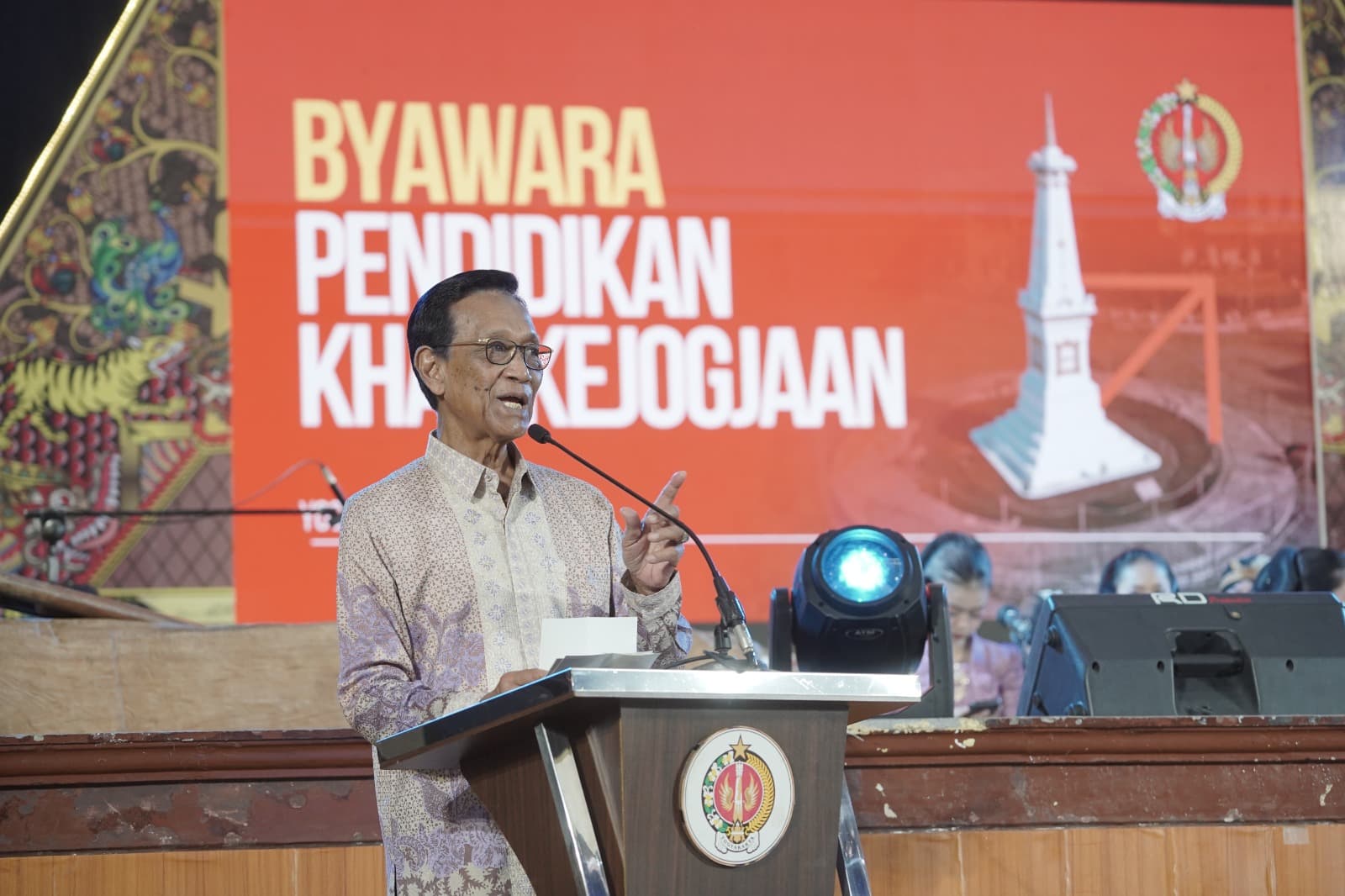 Pemda DIY meluncurkan Pendidikan Khas Kejogjaan (PKJ) untuk membentuk generasi berkarakter berbasis budaya. Sri Sultan menegaskan pendidikan harus melahirkan manusia utuh, bukan hanya cerdas akademik. (dok. Pemda DIY)