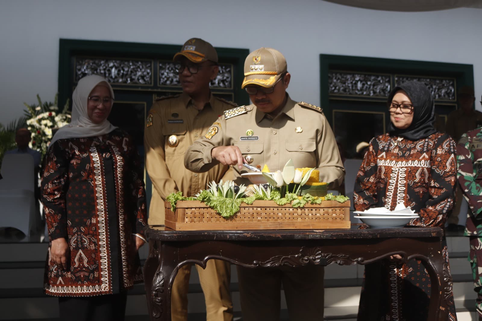 Pemerintah Kota Yogyakarta memperingati HUT ke-79 dengan tema ASRI (Aman, Sehat, Resik, Indah). Wali Kota Hasto Wardoyo mengajak seluruh elemen masyarakat mewujudkan Yogyakarta yang tertib, bersih, nyaman, dan berbudaya. (dok. jogjabanget)